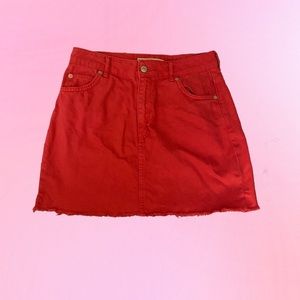 RED MINI SKIRT